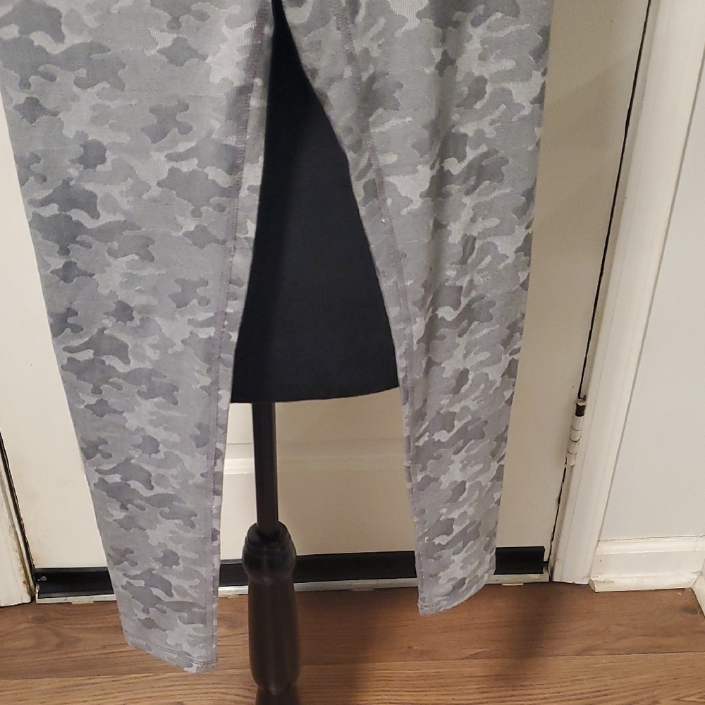 Kyodan Gray Patterned Leggings - image 5